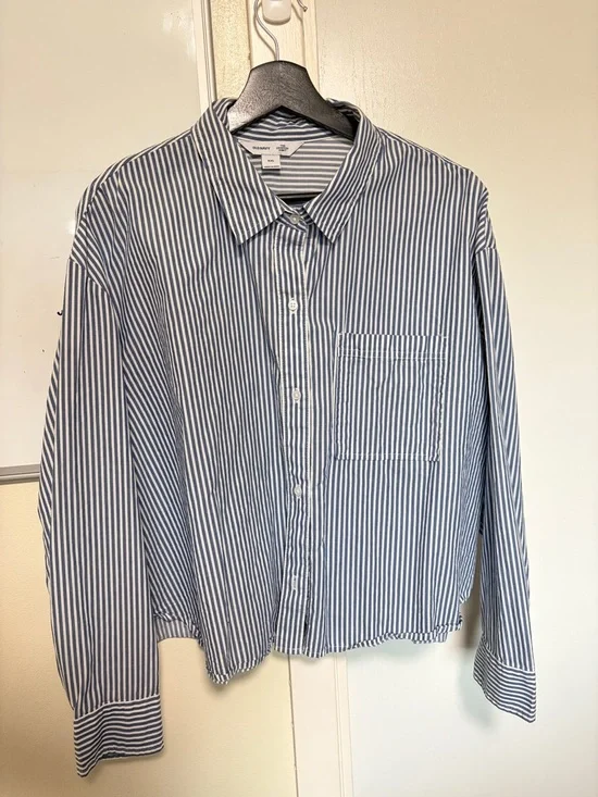 Old Navy Cropped Button Up Shirt Size XXL Blue and White Stripped - Picture 1 of 5